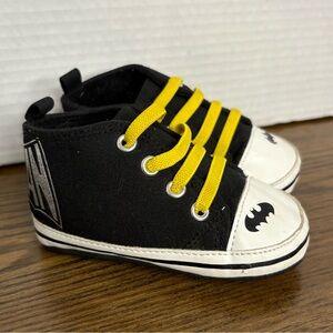 Batman Yellow and Black Baby Booties (0-6 Months)